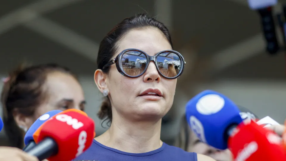 Michelle desabafa sobre cuidados com Bolsonaro: