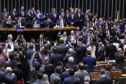 Revisão da Ficha Limpa gera incertezas e tensiona cenário eleitoral nos estados