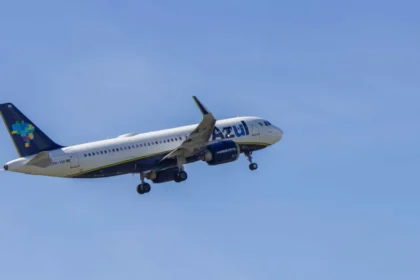 Voo da Azul para os EUA retorna a Campinas (SP) por