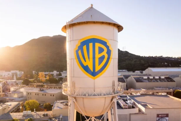 Reino Unido investiga megafusão de R$ 110 bi entre Paramount e Warner