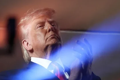 Trump repete promessa de acordo com Irã, mas negociação não avança