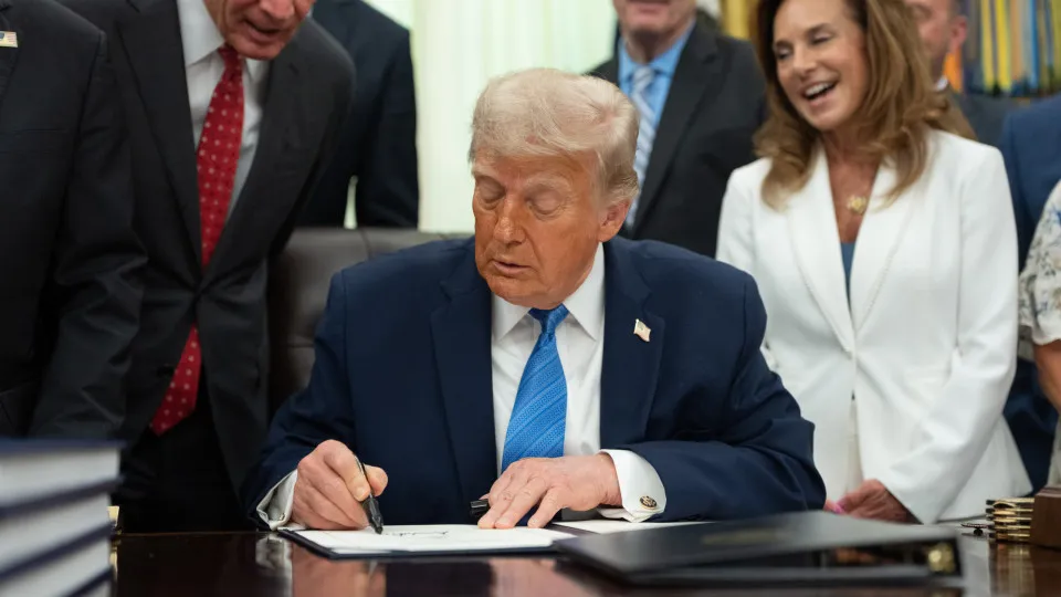 Presidente americano ameaça atacar novamente