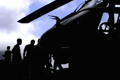 Helicóptero do Exército paquistanês cai e mata 22 militares