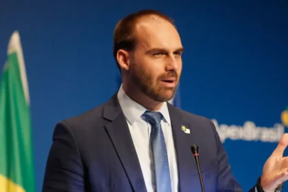 Eduardo pede rompimento de Flavio com Novo por fala de Zema sobre Vorcaro
