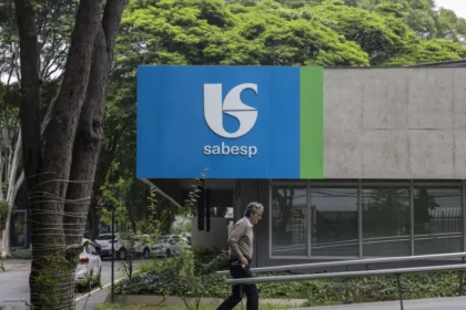 Sabesp demite dois funcionários e suspende sete por vazamento de gás no centro de São Paulo