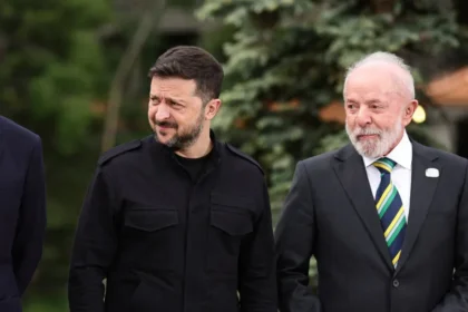 Lula e Zelensky debatem saída diplomática para guerra Ucrânia x Rússia