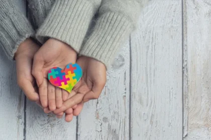 Dia do orgulho autista: saiba os direitos dos alunos na escola