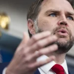 JD Vance chega à Suíça para início das negociações de paz no Irã