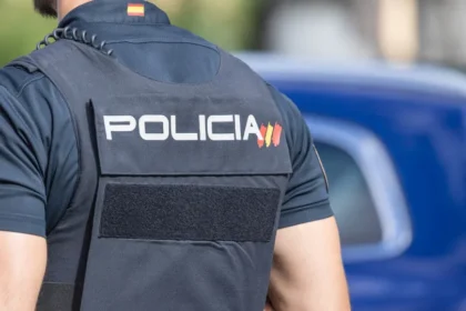 Criança de 3 anos contrai gonorréia após ser abusada por irmão mais velho