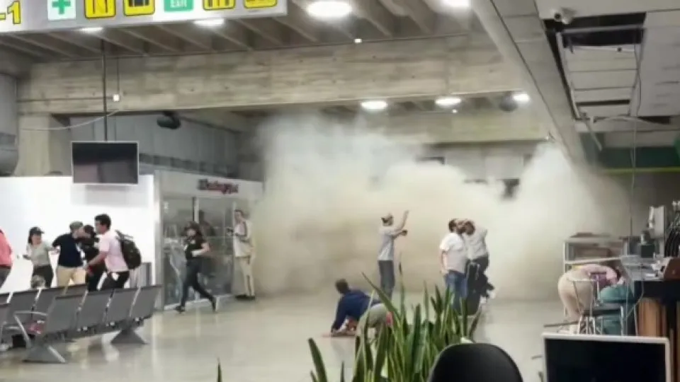 Pânico: Veja o momento em que terremoto atinge aeroporto na Venezuela