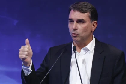 Carta de Flávio aos EUA inclui proposta para restringir integração do Pix