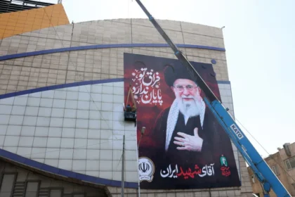 Funeral de Khamenei começa hoje em Teerã e prolonga-se por seis dias