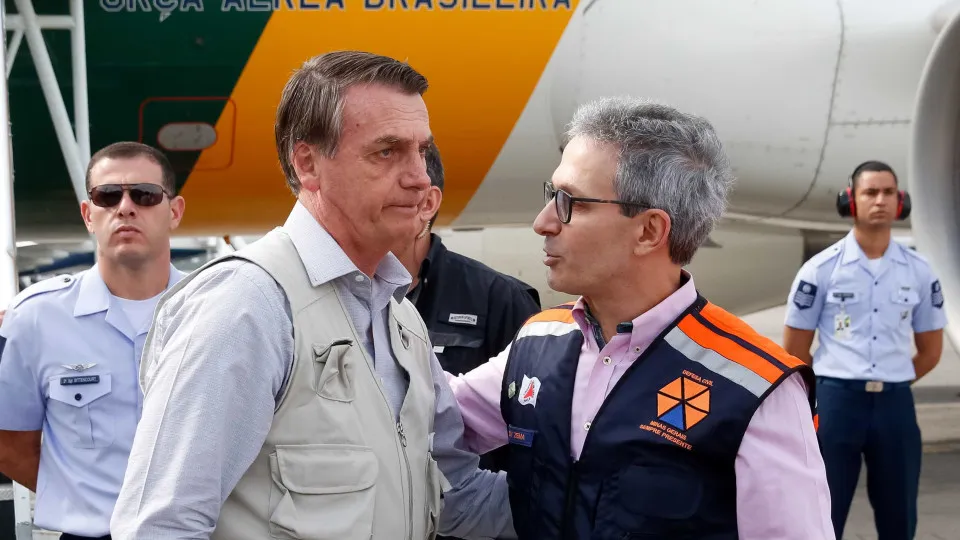 Zema diz ser contra golpe, se distancia de Bolsonaro e defende anistia