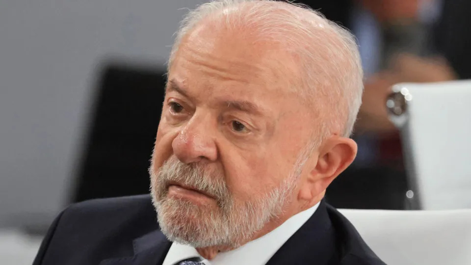 Governo Lula repudia atuação de Flávio Bolsonaro nos EUA e cita vínculo com caso Master