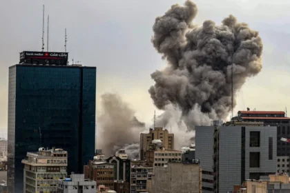 Exército dos EUA diz ter atacado 90 alvos militares iranianos