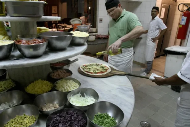 Brasil tem uma nova pizzaria a cada duas horas