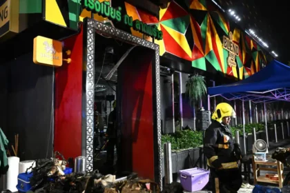 Incêndio em pub mata ao menos 27 na capital da Tailândia