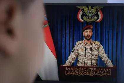 Huthis proíbem navios de escalar em portos sauditas