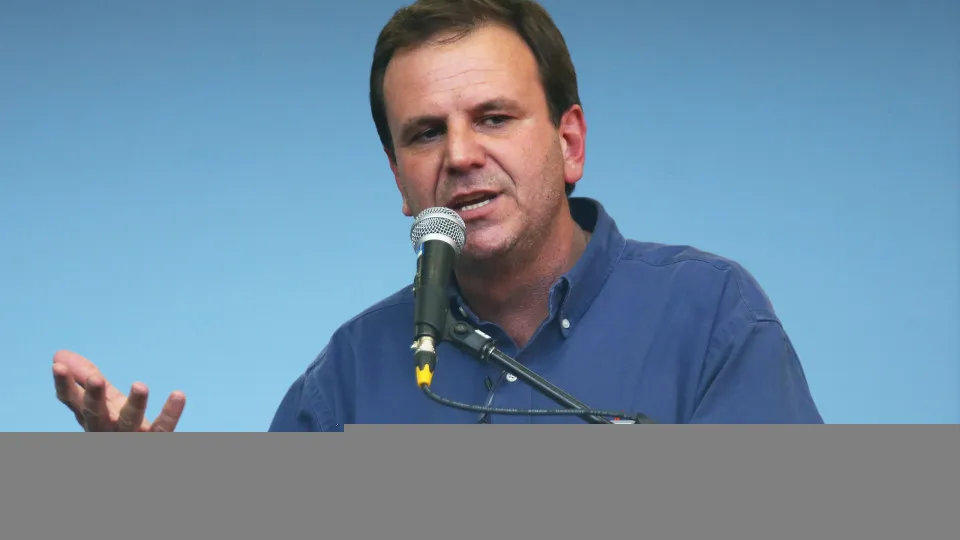 Paes lidera no Rio com 38%, e Ruas e Garotinho empatam em segundo lugar com 10%, aponta Genial/Quaest